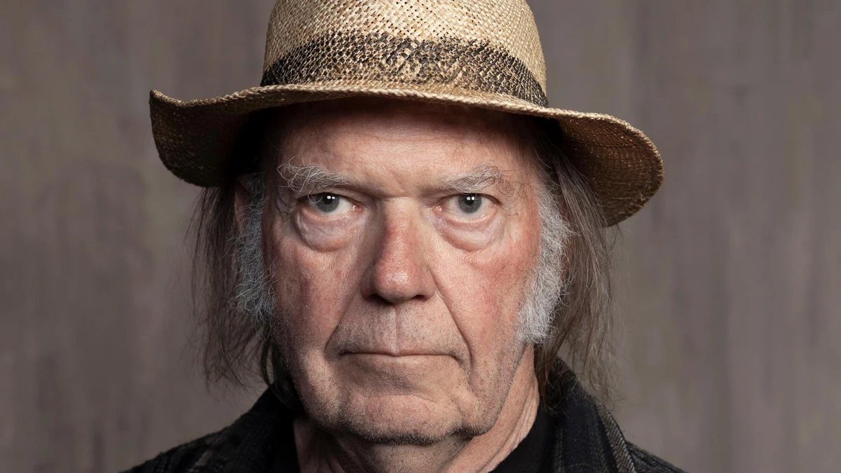 A Song From Neil Young's Teens Closes His 50th Album