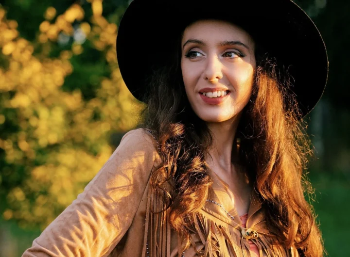 Sabina Chantouria Sent Echoes to Ventura and Let American Session Players Carry It
