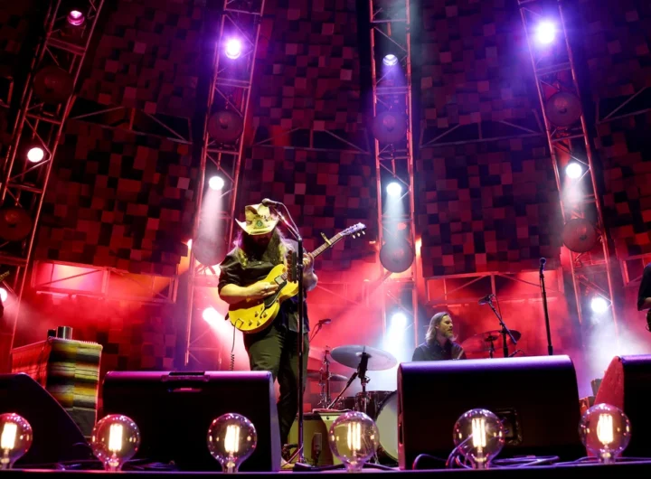 Chris Stapleton Goes for a Ninth CMA Male Vocalist Award